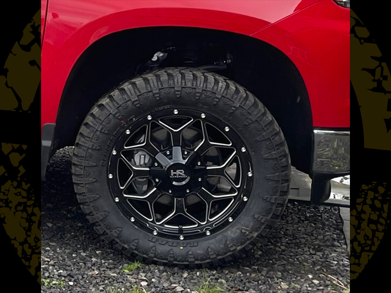 2024 Chevy Silverado Lt Hardrock H712 20x9 Radar Renegade 33x12 50r20 