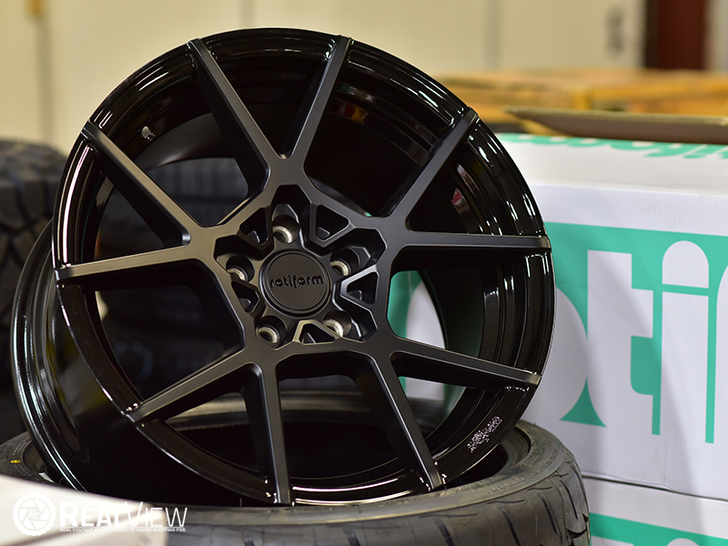 Rotiform R139 Kps 18x9 5 35 Matte Black Gloss Black 