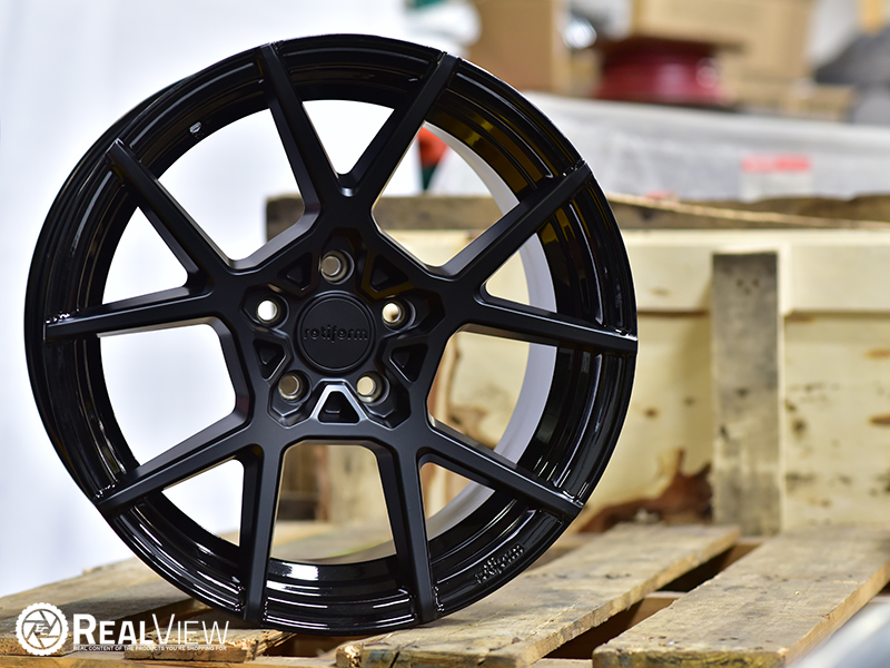 Rotiform R139 Kps 18x9 5 35 Matte Black Gloss Black 