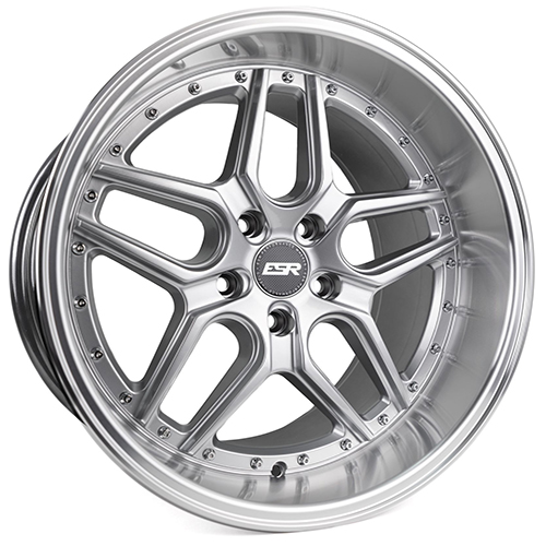 ESR CS15 Hyper Silver W/ Machined Lip - Part Number 80551422 CS15HS-ML 5X108 ESR CS15 Hyper Silver W/ Machined Lip Photo